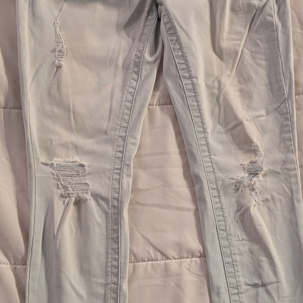 Mudd Light Gray Distressed Skinny Jeans